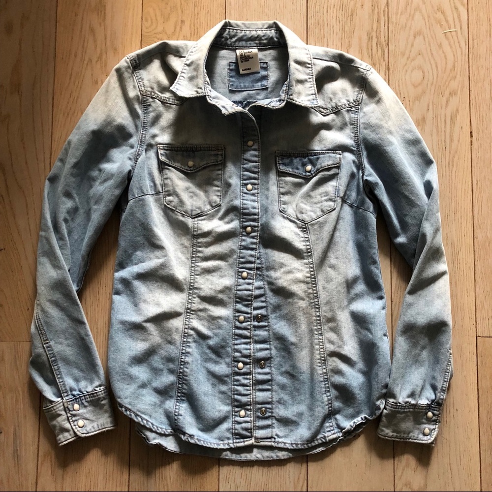 H&M Light Denim Buttondown